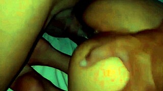 ELE BATEU EM MIM E DEPOIS METEU NO MEU CU ELE ME TRATA COMO UMA ESCRAVA E DEIXOU MARCAS EM MINHA BUNDA COM SEUS TAPAS E SEU SÊMEN DENTRO DE MIM