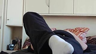 loving my white sneaker socks on feet