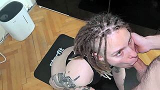 A little 18+ stretch turns into something she enjoys