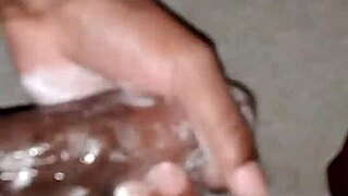 Superdarius QUICKLY JERKS OFF before bedtime.