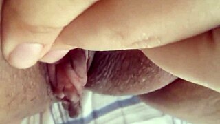 Hey, that big clit is throbbing so invitingly!