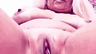 Join me and plunge into this hungry spot, I love the splash.