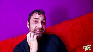 Man, this old guy got loud cumming on her face! 😲