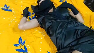 omg my hot muslim gf getting pounded doggy style by college buddy!! 😍