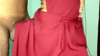 Teacher bangs 18-year-old Bangladeshi student in steamy bedroom