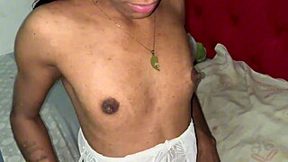 Minha enteada novinha magrinha tattoada sentou gostoso até eu gozar 😏