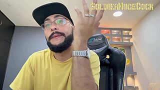 Lindahouston returns to lick my wet latina ass and swallow cumshot