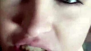 Kandy Kane as a Sri Lankan Housewife