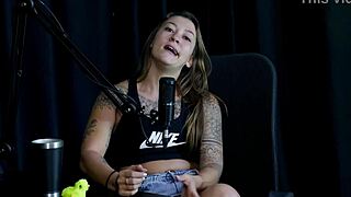 Why won't Kidi Bengala record with exhibitionist Flor de Damiana?