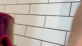 want to see my dickflash in the bathroom? cum on face action