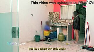 Hot Wife Thai Ksada Flashes Delivery Boy After Shower