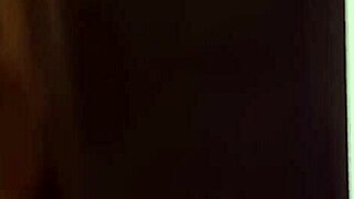 Amatoriale Sega - Huge Cock Squirts Tons of Sperma After Wild Striptease