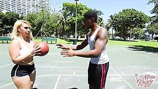 I watch nina kayy drop shorts and ride