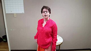 I masturbate while roleplaying as a domme to my neighbor