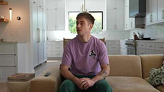 dude, trying vr porn first time got way too real!