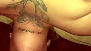 garganta profunda con rica acabada en la boca de hermosa rubia amateur