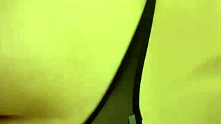 Beautiful Asian Girl Gets Pussy Stretched Homemade