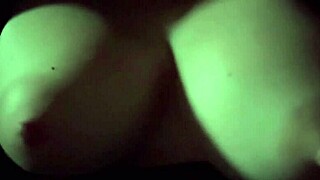 Kolla italienska big tits milf Artemisia Love i het solo tuttar hopp session