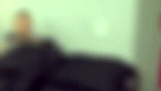 djrafa tests sofa and grades tattooed guy 😏