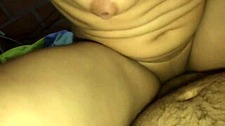 Esposa Caliente Amateur Nora Milf Recibe Una Enorme Corrida De Semen En El Co�o Por El Semental De Su Esposo Cachondo Andy Z 94