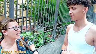 Novinho Me Abordou Na Igreja E Me Convidou Para Seu Apartamento