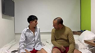 Sexnews discapacitado con buena verga culiando a chico joven