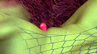 Sexy MILF Explores New Sex Toy In Amateur Fetish MASTURBATION With Vibrator