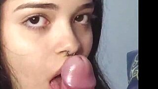Novinha Gives Deep Sloppy Blowjob and Swallows Cum