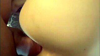 se coge a su mejor amigo mientras juegan a las escondidillas - que divertido!