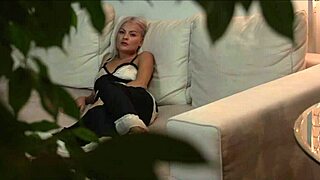 Blonde jasmine rouge enjoys chill night with dildo in tight hairy pussy