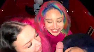 Piger overrasker fyr på båden med dyb rør-sug i asiatisk 18+ gruppe