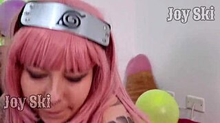 Happy birthday, prima! Let's rub each other with balloons