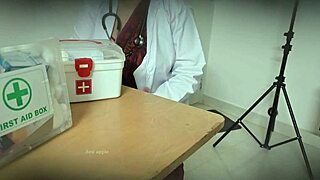 Doctor sneaks a wild blowjob to patient in clinic