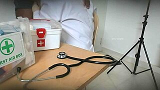 Doctor sneaks a wild blowjob to patient in clinic