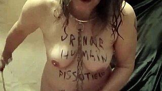 i explore housewife exhibitionist activities with toys and spanking