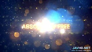 Japanese Amateur Pussy Squirting Wet in Intense Action