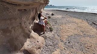 CUM TOGETHER AS A SEXY WIFE ORGASMS LOUDLY IN DOGGY STYLE