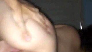NOVINHA SAFADA CAVALGANDO BEM GOSTOSO E GEMENDO MUITO WITH BIG TITS AND HUGE COCK