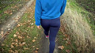 dude, check this milf’s nice ass in tight leggings from behind