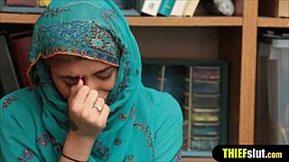 Cute Muslim Chick in Hijab Gets Nailed Hard on Mall CCTV.