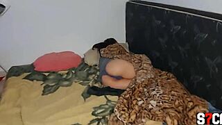 Novinha Lying Down, I Fucked Her Deliciously