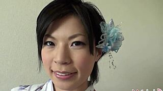 Saki Aoyama Panas Jepang Hisap Kontol di Kimono di Taman Tanpa Sensor!