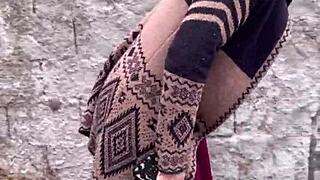 Patricinha da buceta rosa subindo o morro louca de tesão pra dar a bucetinha 😈