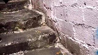 Patricinha da buceta rosa subindo o morro louca de tesão pra dar a bucetinha 😈