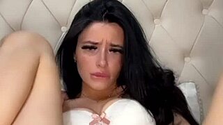 i'm a horny british exchange student playing solo on webcam