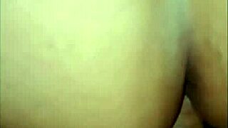 Tira camisinha e me fode s� n�o pode gozar dentro por que vou engravidar