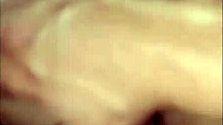 Tira camisinha e me fode s� n�o pode gozar dentro por que vou engravidar