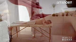 Big ass brunette Rebecca Volpetti gets wild after oily massage
