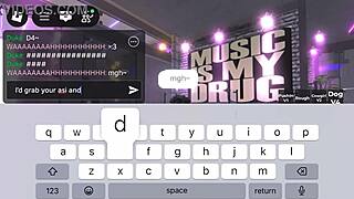 Fucking horny slut wants fans to be next