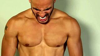 i saw this perfect muscular dude doin a rimjob